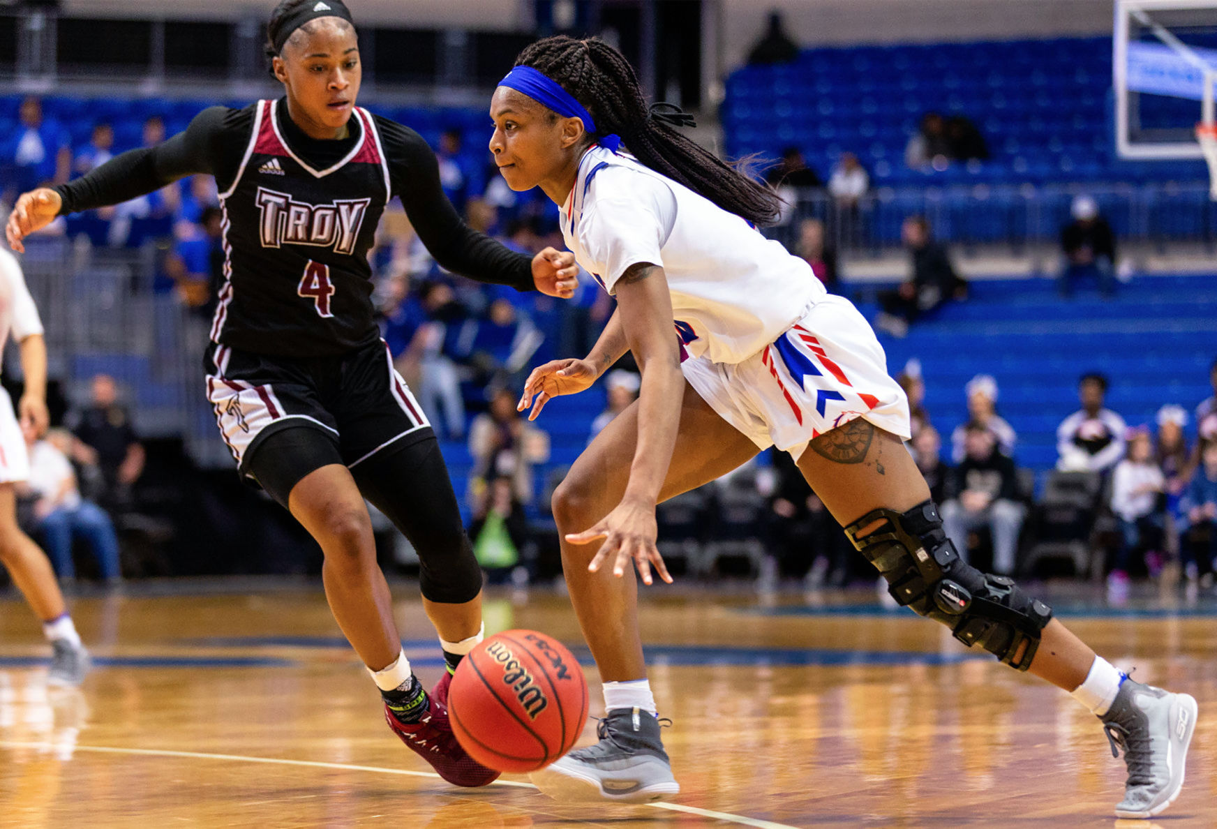 UTA women’s basketball alumna signed to play for professional team in Sweden